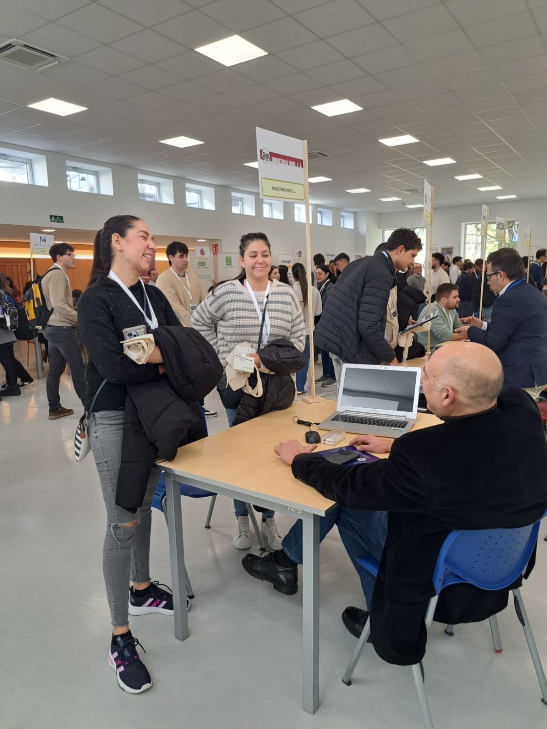 5af2aea9 cfd3 4135 b57d 69e0cd19936a