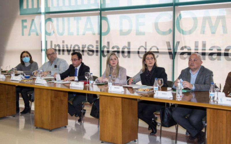 Representantes de Vametal como jurado en certamen de fotografía Representantes de Vametal como jurado en certamen de fotografía